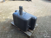 Pièces d‘occasion pour tracteurs  750 KG
