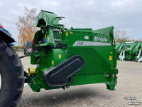 Distributeur de paille pour des logettes McHale C430