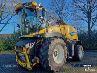 Ensileuse automotrice New Holland FR 600