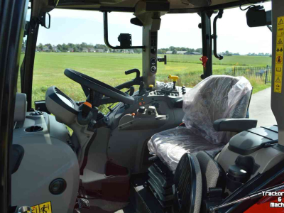 Tracteur Case-IH Farmall M 100