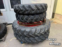 Roues, Pneus, Jantes, Barillets Jumelage Alliance 12.4R46 en  11.2 R32 en Kleber 12.4 R46