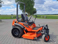 Tracteur Tondeuse Autoporté Kubota ZD1211 zeroturn zitmaaier