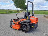 Tracteur Tondeuse Autoporté Kubota ZD1211 zeroturn zitmaaier