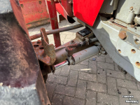 Tracteur Massey Ferguson 590-4 met voorlader