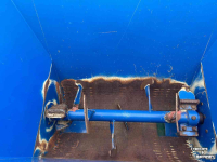 Épandeur de sciure pour des logettes AP AS 1500 Instrooi bak weidemann