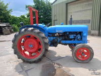 Autres tracteurs et accessoires Ford Major