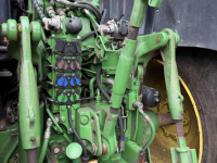 Tracteur John Deere 6215R
