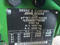 Tracteur pour vignes et vergers John Deere 3046R