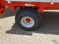 Epandeur de fumier AGM Meststrooier 5T