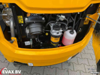 Pelles sur chenilles JCB 19C-1