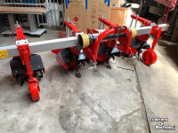 Autres matériel et accessoires de travail du sol Kramer MINOS MINOS AGRI 4 rij rijenfrees met aanaarders