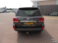 Autres matériel et accessoires de transport et industriels Toyota landcruiser 200 v8