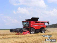 Moissonneuse batteuse Case-IH Axial Flow 8230