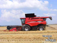Moissonneuse batteuse Case-IH Axial Flow 8230