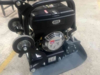 Plaques vibrantes Giant GP2155D