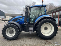 Tracteur Valtra T214 Versu