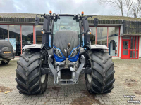 Tracteur Valtra T214 Versu
