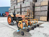 Pulvérisateur specialement pour rangées Fiat 4 Cylinder rijenspuit 75CM