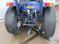 Tracteur pour horticulture Iseki TLE3410H hydrostaat compacttrekker tuinbouwtractor gazonbanden