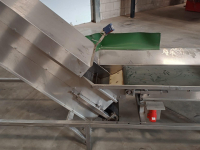 Convoyeur élévateur Affeldt Opvoerband  RVS OPVOERBAND ELEVATORBAND ELEVATOR BELT FÖRDERBAND STEIGBAND