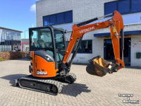 Mini pelleteuse Hitachi ZX26U