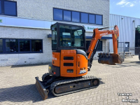 Mini pelleteuse Hitachi ZX26U