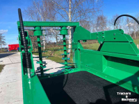 Distributeur de paille pour des logettes Spread-a-Bale Maxi stroverdeler