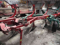 Charrues Kverneland 150 B