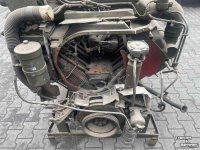Moteur Deutz BF8L413 F  2 stuks niet compleet