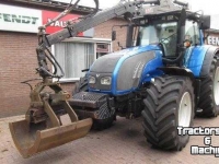 Tracteur Valtra T202 Direct met FMV 490 kraan