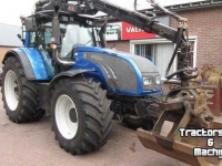 Tracteur Valtra T202 Direct met FMV 490 kraan