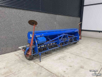 Semoir Stegsted 4M. 33R.