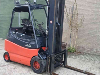 Chariot élévateur Linde E30