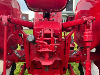 Tracteurs anciens International D-326