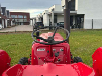 Tracteurs anciens International D-326