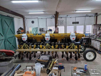 Semoir Delimbe T5, T14, T15,T18, T20  fronttank, granulaat strooier zaaimachine