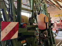 Pulvérisateur trainé Amazone UG 2000