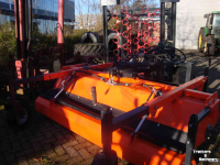 Balayeur Hofstede 240