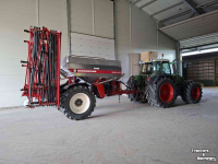 Distributeur d‘engrais Overum wingjet 4024