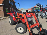 Tracteur pour horticulture Mitsubishi MT36 4WD HST minitrekker met voorlader. Slechts 82 uur!