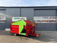 Distributeur de fourrage en bloc Strautmann BVW blokkenwagen