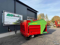 Distributeur de fourrage en bloc Strautmann BVW blokkenwagen