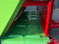 Distributeur de fourrage en bloc Strautmann BVW blokkenwagen