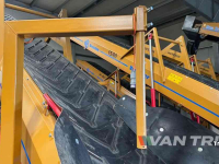 Elevateur répartiteur télescopique Breston Z15-80XW Hallenvuller