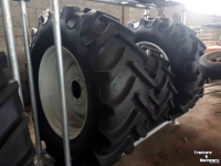 Roues, Pneus, Jantes, Barillets Jumelage BKT 580/70r38 en 480/70r38
