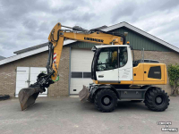 Pelles sur pneus Liebherr A916 met draaikantelstuk