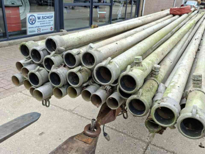 Tuyaux d‘irrigation  Beregeningsbuizen 32 stuks 6 meter lang