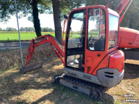 Mini pelleteuse Hitachi ZX16