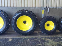 Roues, Pneus, Jantes, Barillets Jumelage Mitas 600/65 R38 & 540/65 R24