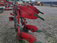 Charrues Kverneland 2 schaar wentelploeg
